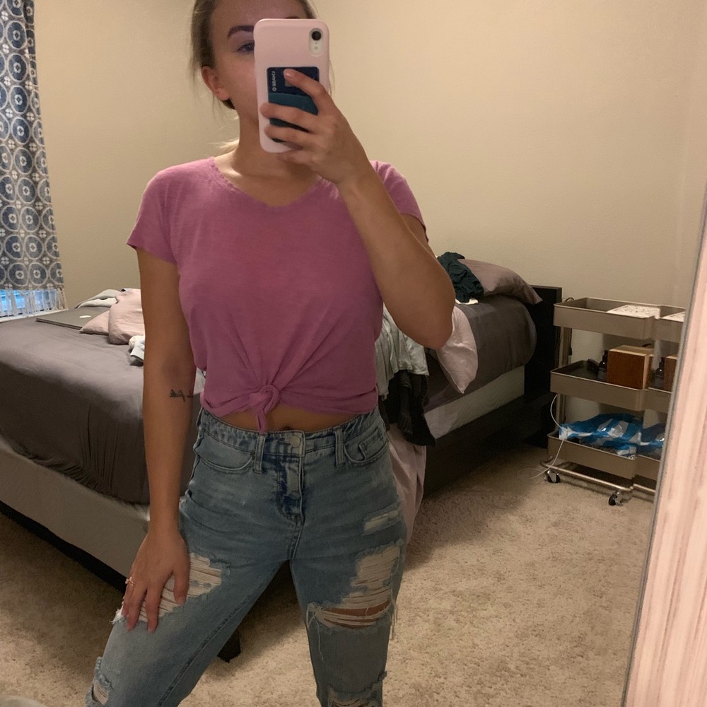 Pink tee